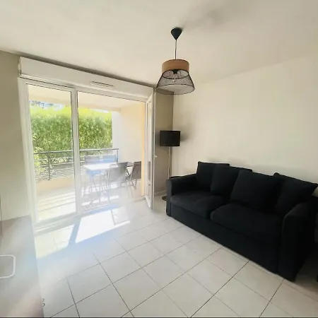 Appartement L’azureenne - 2/4 Pers Cosy, Spacieux Avec Piscine